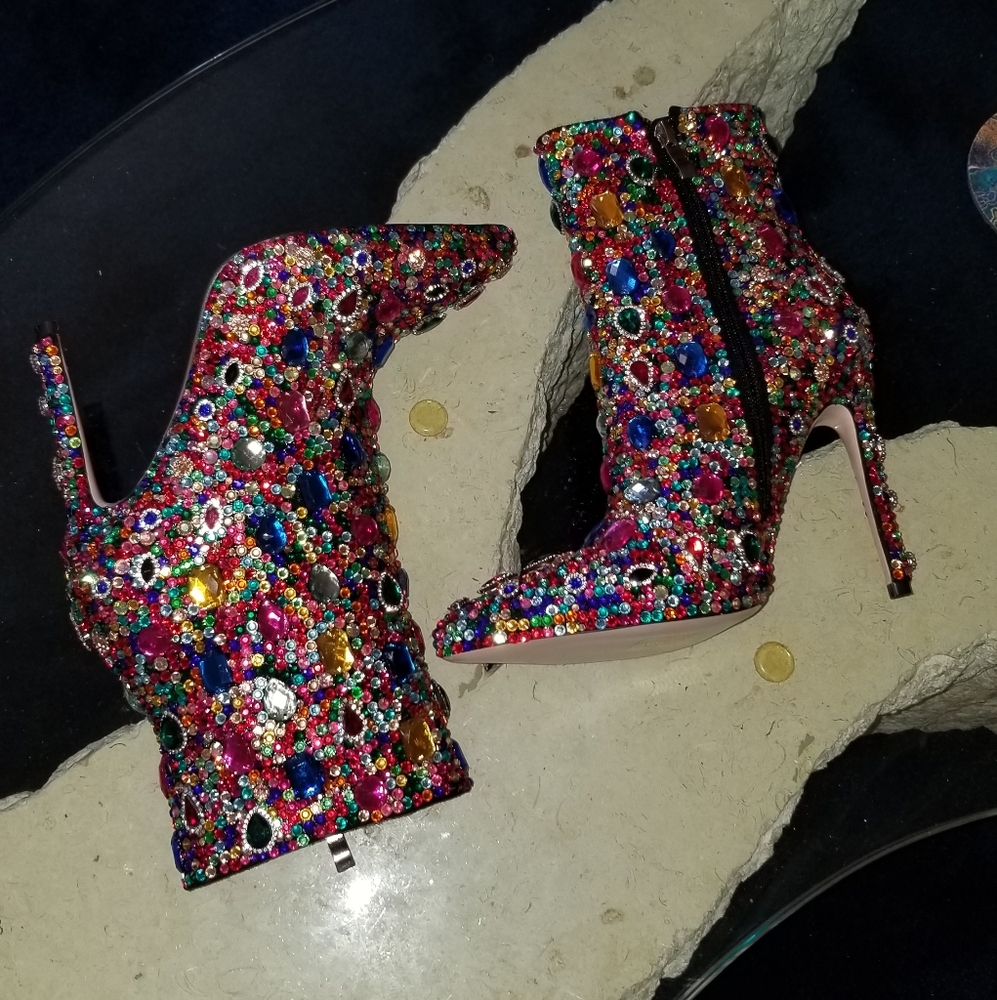 AKIRA Cocktail Booties - Picture 2 of 8